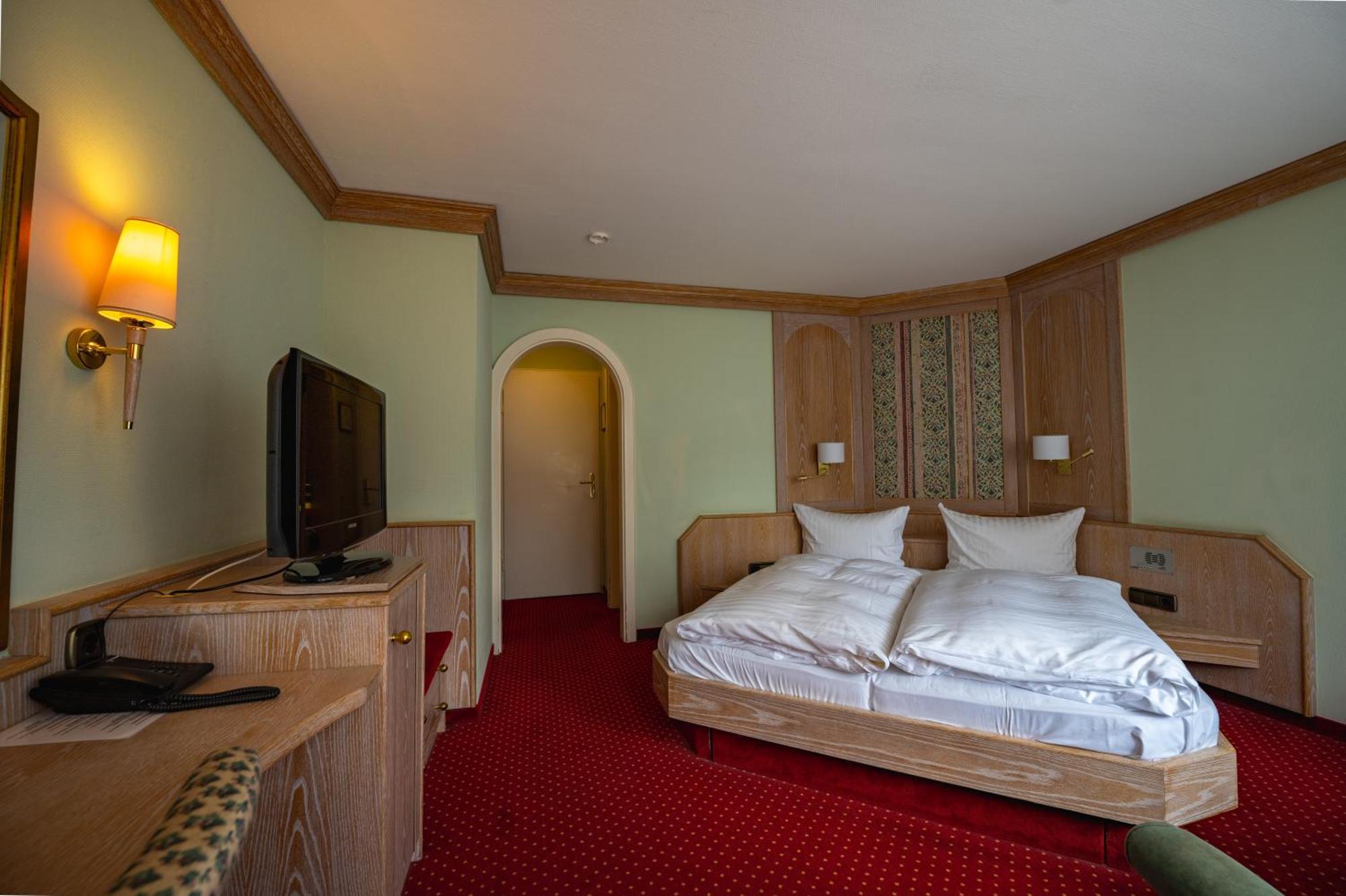 Hotel Lamm Baiersbronn Mitteltal ภายนอก รูปภาพ